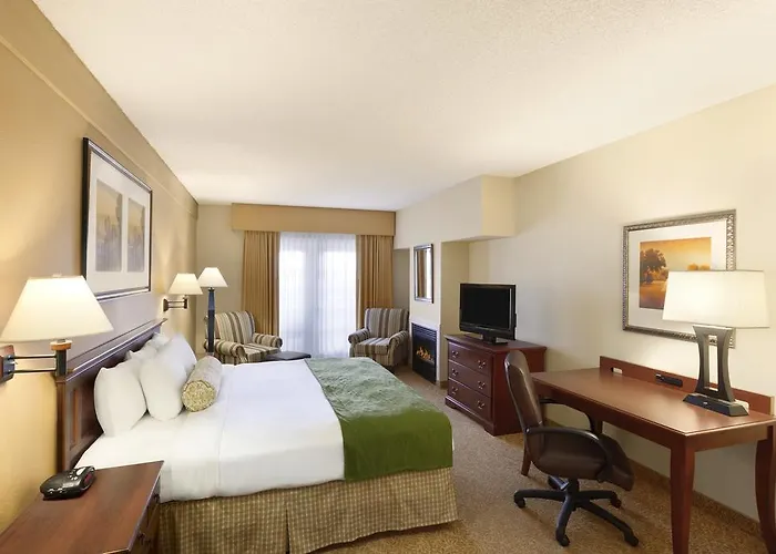 Country & By Radisson, Mesa, Az Hotel