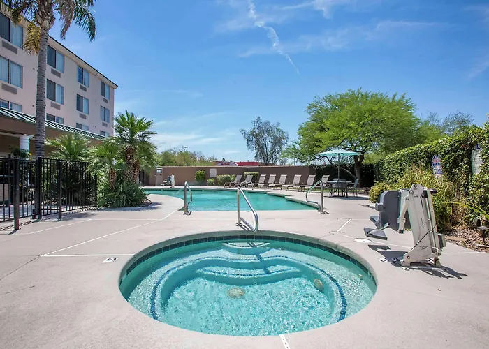 Hotel Country & By Radisson, Mesa, Az